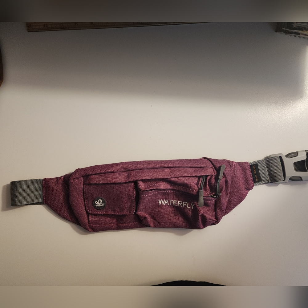 WATERFLY Fanny Pack Unisex Purple Pouch Slim Belt Water Resistant Adjustable NWT